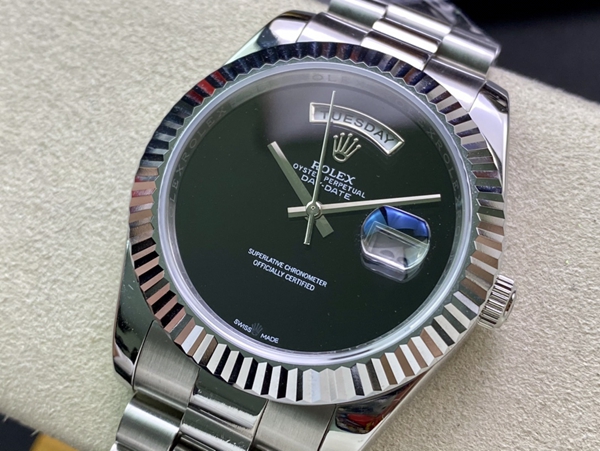 激安ロレックス背面デザイン